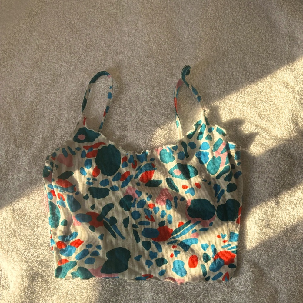 Cropped top.